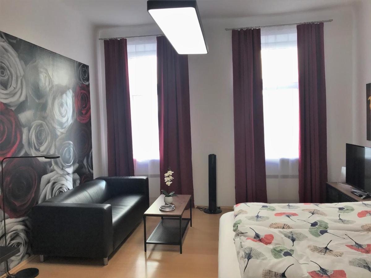 Studio & Apartments Near Reumannplatz Wiedeń Zewnętrze zdjęcie